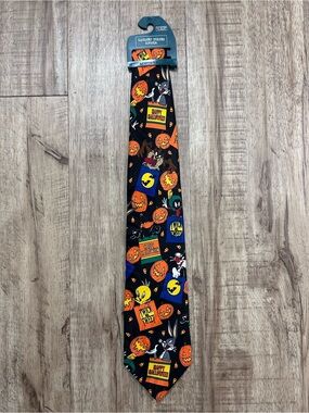 Vintage Looney Tunes bugs bunny bat pumpkin spooky Warner Bros. Tie Halloween